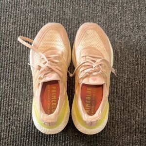 Stylish Sneakers in Pink and Yellow